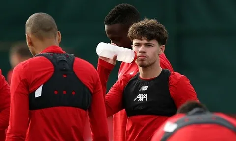 Southampton nhảy vào cuộc đua, Liverpool tăng giá lên 20 triệu bảng