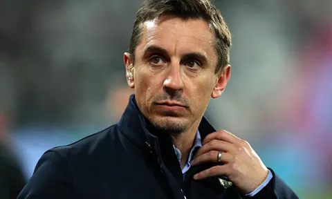 Gary Neville sợ hãi trước sức mạnh của Liverpool