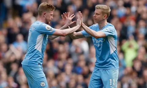 Lampard giúp Man City rộng đường nổ bom tấn