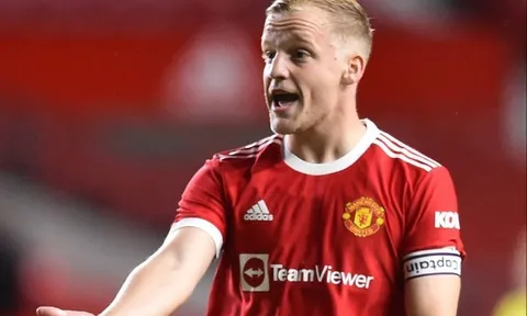 4 ông lớn sẵn sàng giải cứu De Beek ngay trong tháng Một