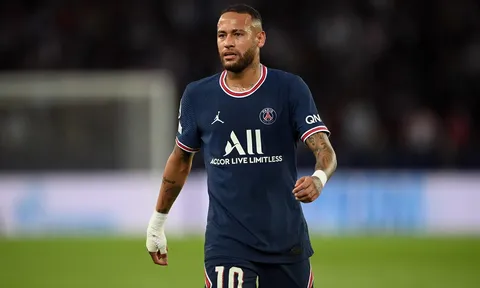 Neymar: Khi ăn chơi, tiệc tùng đến quên cả... bóng đá