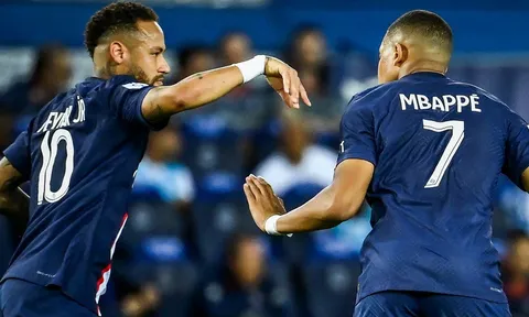 Neymar đá penalty trước Mbappe, PSG tránh trận thua bẽ mặt