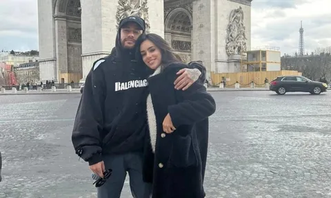 Neymar tái hợp bạn gái siêu mẫu