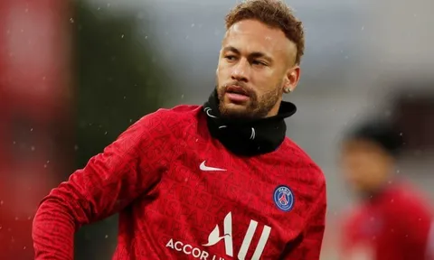 Neymar từ chối rời PSG