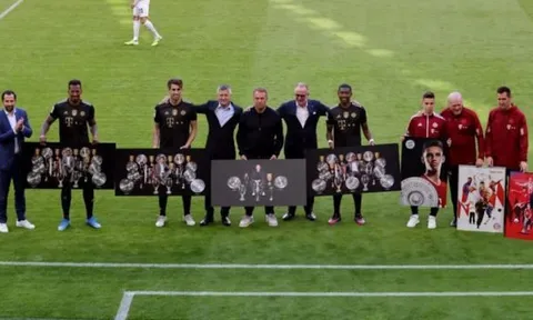 Ngày chia tay cảm xúc của Bayern Munich với các huyền thoại