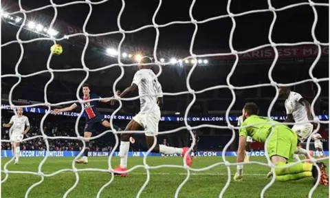 Nghẹt thở phút bù giờ, PSG giành chiến thắng đầu tiên tại Ligue 1