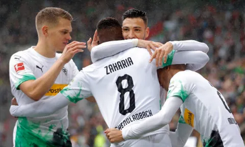 Ngôi đầu Bundesliga chính thức vào tay chủ nhân mới