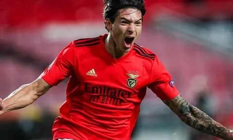 Ngôi sao 80 triệu bắn tín hiệu cho Man Utd