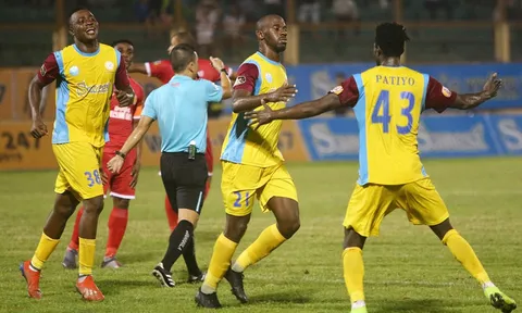 “Ngựa ô” Sanna Khánh Hòa quỵ gối, V-League ngày càng khắc nghiệt