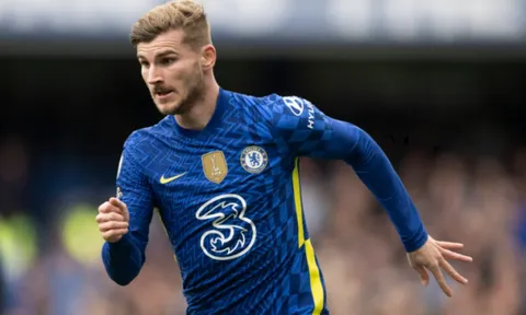Người cũ khuyên Liverpool đừng 'rớ' vào tiền đạo Chelsea