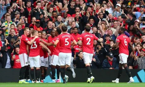 Người Man Utd đang phát cuồng vì "Người nhện": Đừng vui quá sớm