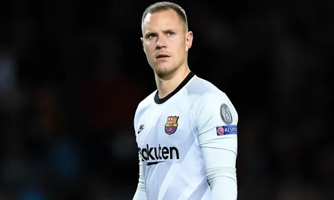 Nguy cơ phá sản, Barca tính bán công thần cho Bayern Munich
