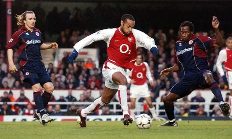 HLV Wenger chọn ra đội hình mạnh nhất lịch sử: Không bất ngờ