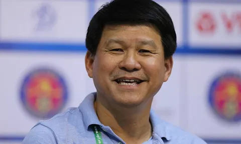 Nhân sự biến động, HLV Sài Gòn FC nói thẳng: "Không hiểu chuyên môn thì đừng chê"