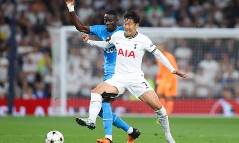 Nhìn Bailly, mới thấy Man Utd đã đúng
