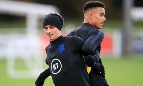 Nhìn Foden, Man Utd càng chạnh lòng vì Greenwood