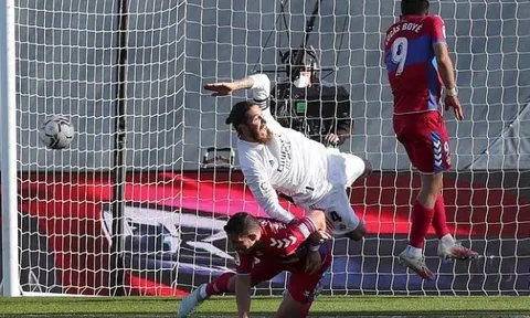Nhìn Man Utd, Real Madrid phải 'phát ghen'