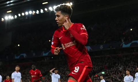 Nhìn M.U, Bayern để thấy quan điểm đúng đắn của Liverpool với Firmino