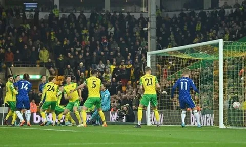 NHM Chelsea hát tên Roman Abramovich để ủng hộ chủ sở hữu