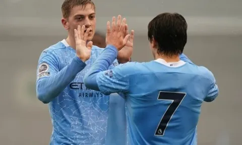 NHM Man City đề xuất: "Cậu ta hay hơn Sterling, hãy cho cậu ta cơ hội"