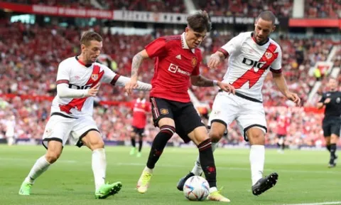 NHM Man Utd chọn ra cầu thủ xuất sắc nhất trận Rayo Vallecano