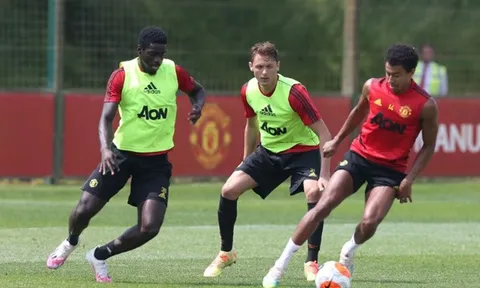 NHM Man Utd hân hoan: "Nếu cậu ta lành lặn, cậu ta sẽ là trung vệ số 1 ở đội bóng"