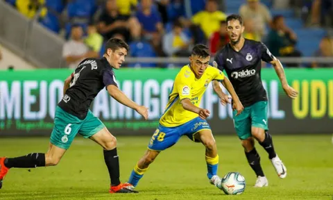 Như một cơn bão, "Xavi mới" của Barca đang khiến cả La Liga phát cuồng!