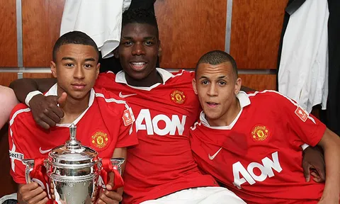 Những 'cậu bé vàng' của Man United 10 năm trước giờ ra sao?