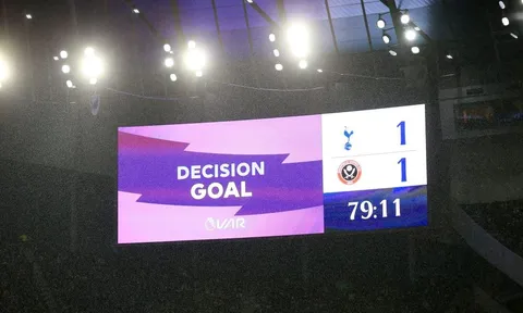 Nếu không có VAR, bảng xếp hạng Premier League sẽ thay đổi ra sao?