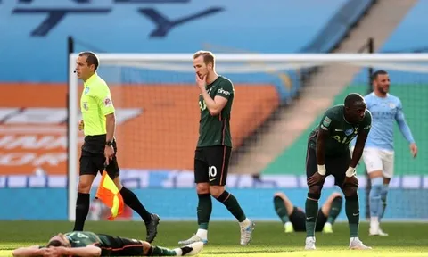 Jamie O’Hara: "Tottenham là đội bóng dối trá"