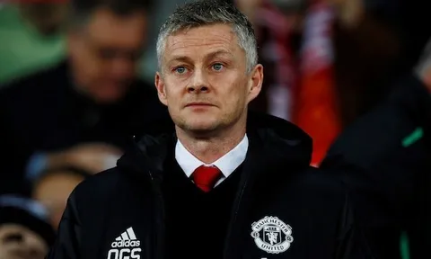 NÓNG! CLB TBN ra thông báo vụ bán đứt tân binh cho Man Utd