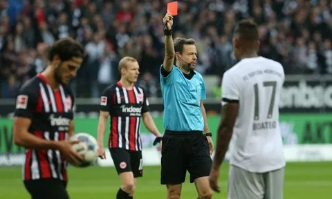 NÓNG! Đại bại, Bayern công bố quyết định quá sốc