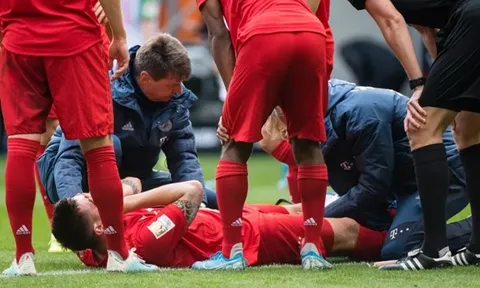 NÓNG! Đại họa ập đến Bayern và tuyển Đức, "trung vệ thép" chấn thương nghiêm trọng
