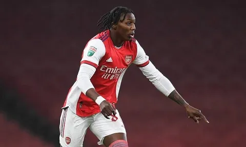 Arsenal chốt tương lai hậu vệ tài năng