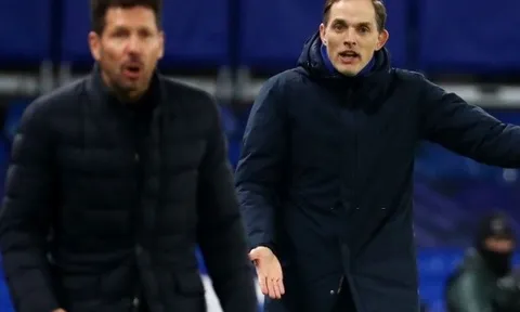 Nửa năm trôi qua, Saul chỉ ra khác biệt chiến thuật hoàn toàn giữa Tuchel với Simeone