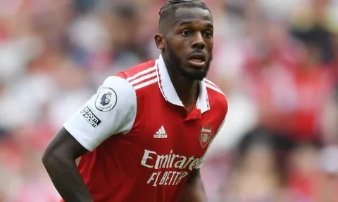 Nuno Tavares rời Arsenal