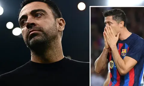 'Nước sôi lửa bỏng' ập đến Barcelona