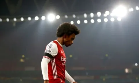 "Ở lại Arsenal chỉ vì tiền là điều tôi không thể làm"