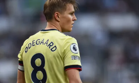 Odegaard: "Anh ấy thuộc top cầu thủ xuất sắc nhất thế giới"