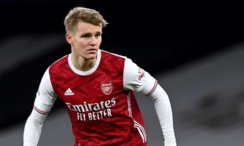 Odegaard phá vỡ im lặng chuyện tương lai