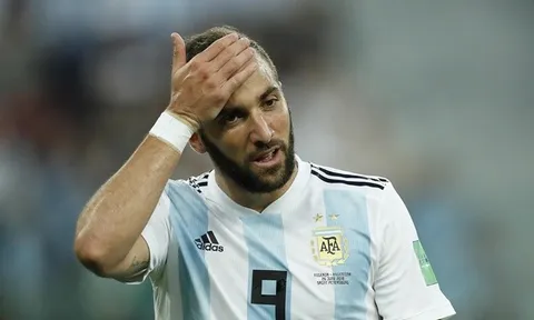 CHÍNH THỨC! Juventus lỗ nặng vì 'đuổi' Gonzalo Higuain