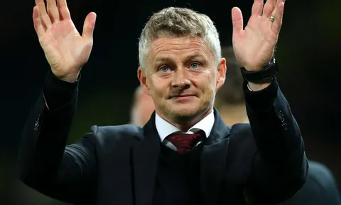 "Solskjaer cần 10 kỳ chuyển nhượng để thành công"