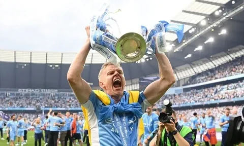 Zinchenko: 'Danh hiệu này là dành cho người dân Ukraine'