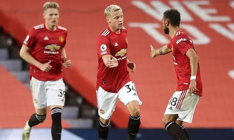 "Ông ấy tự hào khi tôi gia nhập Man United"