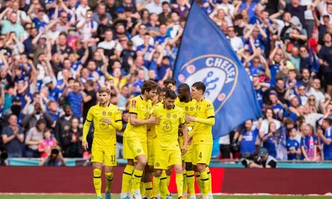 'Ông chủ tuyến giữa' xuất hiện trong trận Chelsea 2-0 Palace