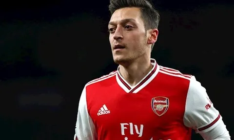 Ông lớn Serie A muốn giải cứu Mesut Ozil