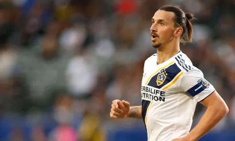 Ông lớn Serie A xác nhận gọi điện cho Ibrahimovic trong 24 giờ