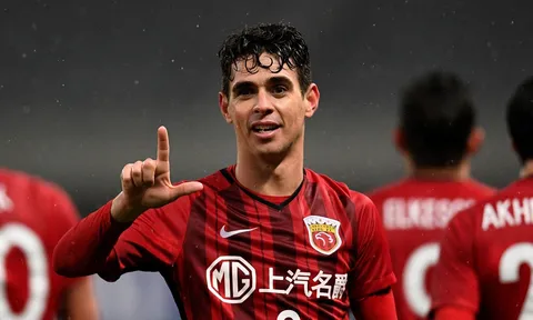 Oscar 'bể kèo' gia nhập đội bóng mới