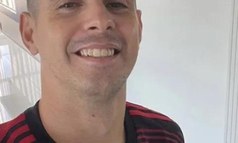 Oscar khoác áo đội bóng mới