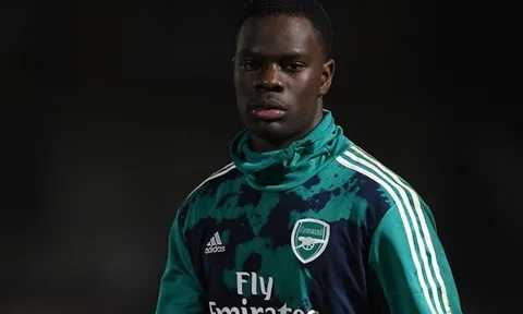 'Báu vật' Arsenal đang được cả 3 đội tuyển tranh giành